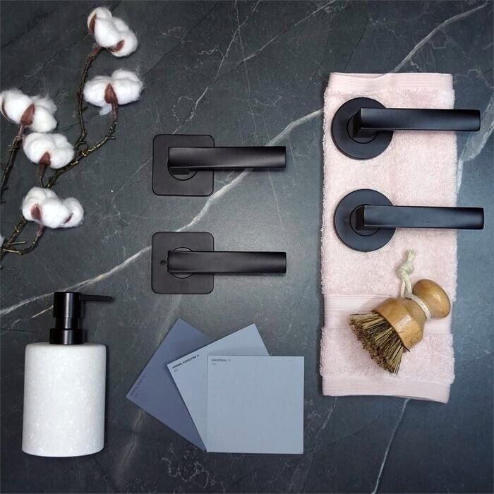 Lane Black Oxford Privacy Leverset